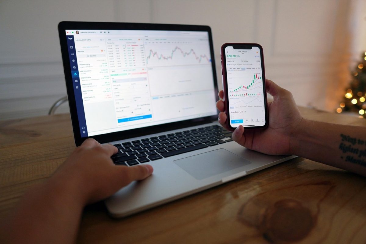 eToro vs Interactive Brokers : quel courtier choisir