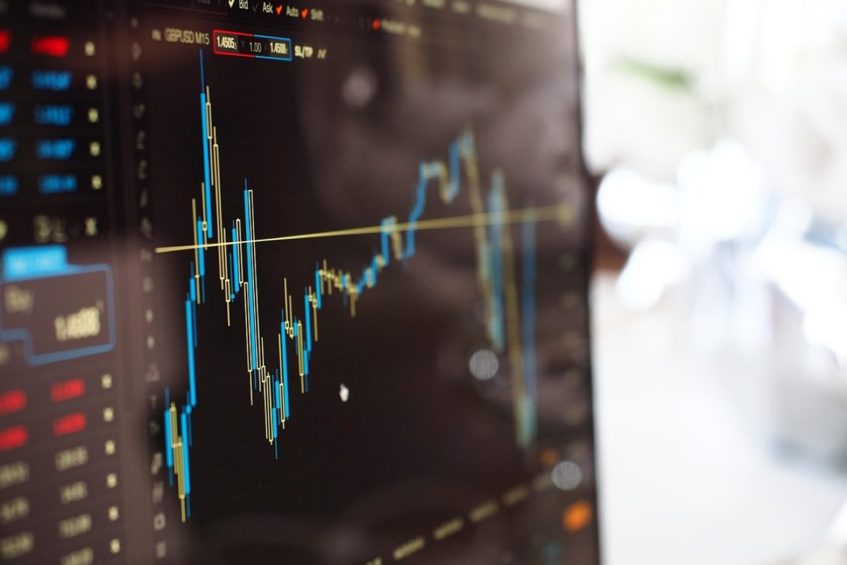 Comparatif logiciels de backtesting pour stratégies actions