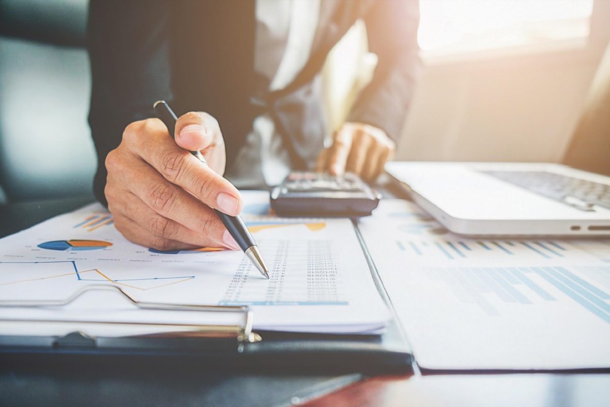 Optimiser la fiscalité d'un PEA en limitant les risques