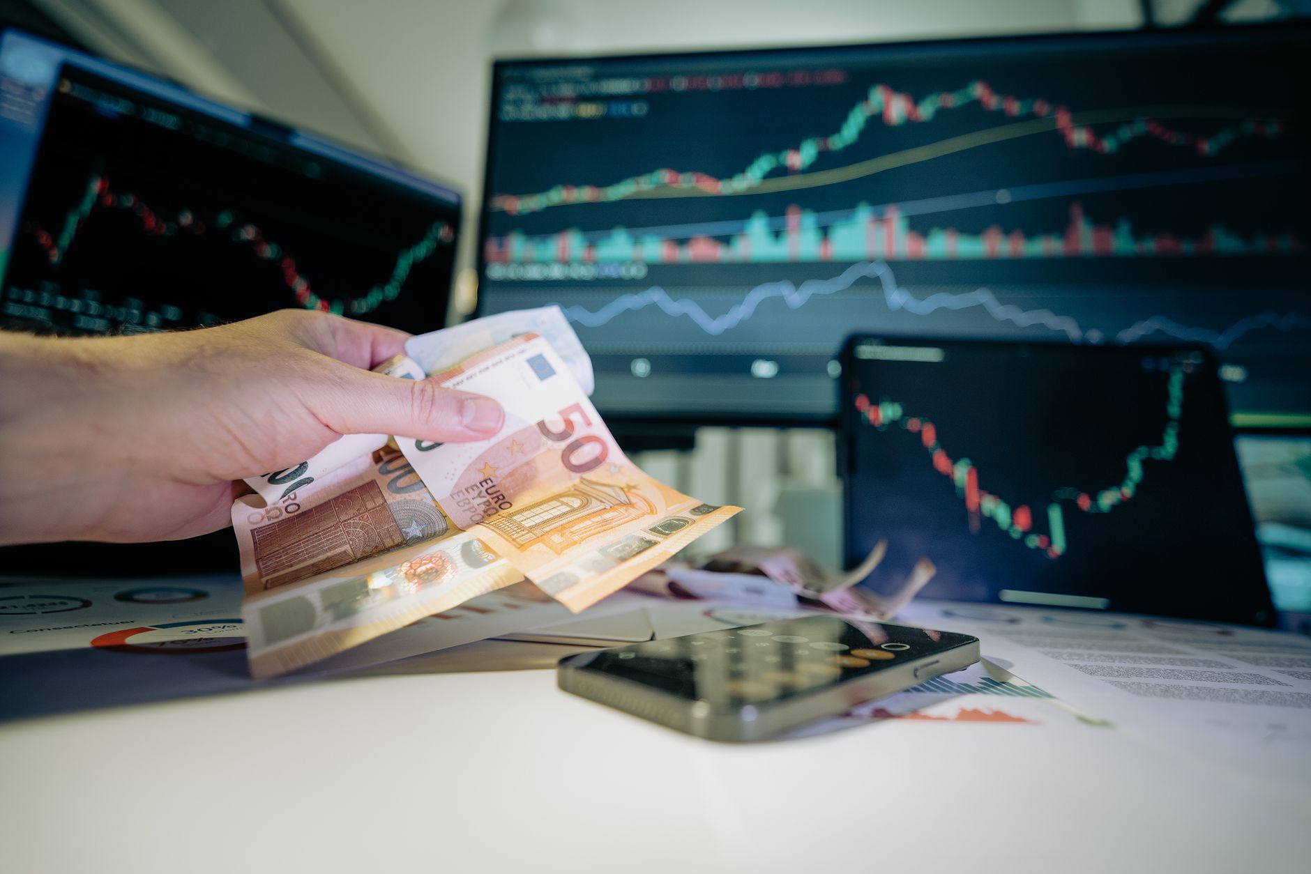 Saxo Banque vs Bourse Direct pour investir en actions